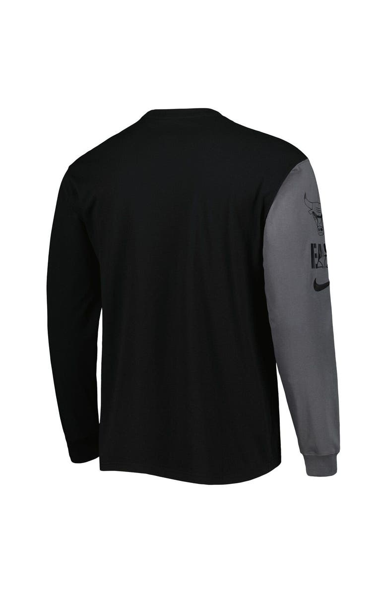 Nike Men's Nike Black Chicago Bulls Courtside Versus Flight MAX90 Long Sleeve T-Shirt, Alternate, color, Black