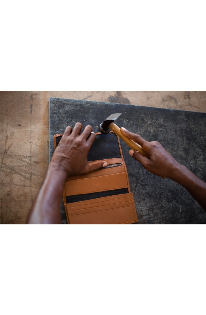 Deux Mains Woven Wristlet Wallet, Alternate, color, Mango