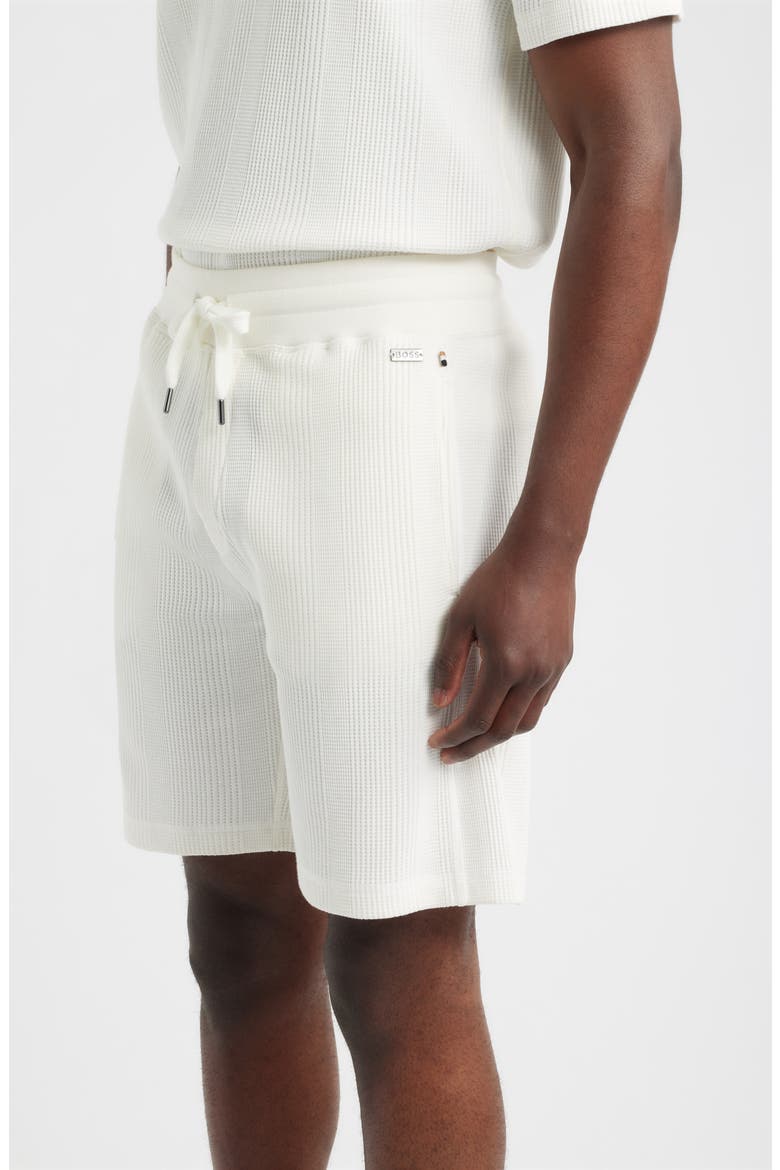 Structure Shorts 102, Alternate, color, NATURAL
