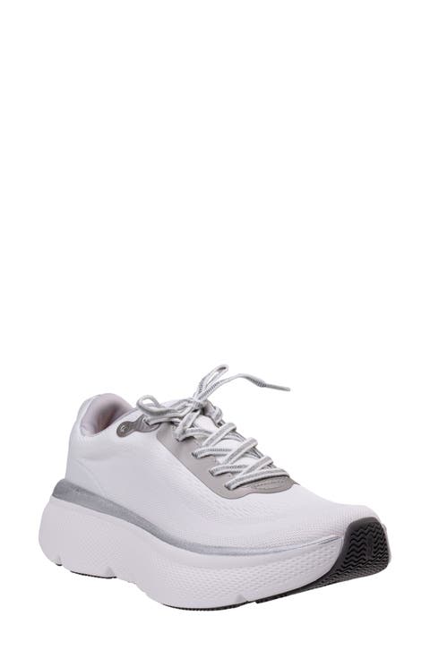 Gaia Walking Sneaker (Women)