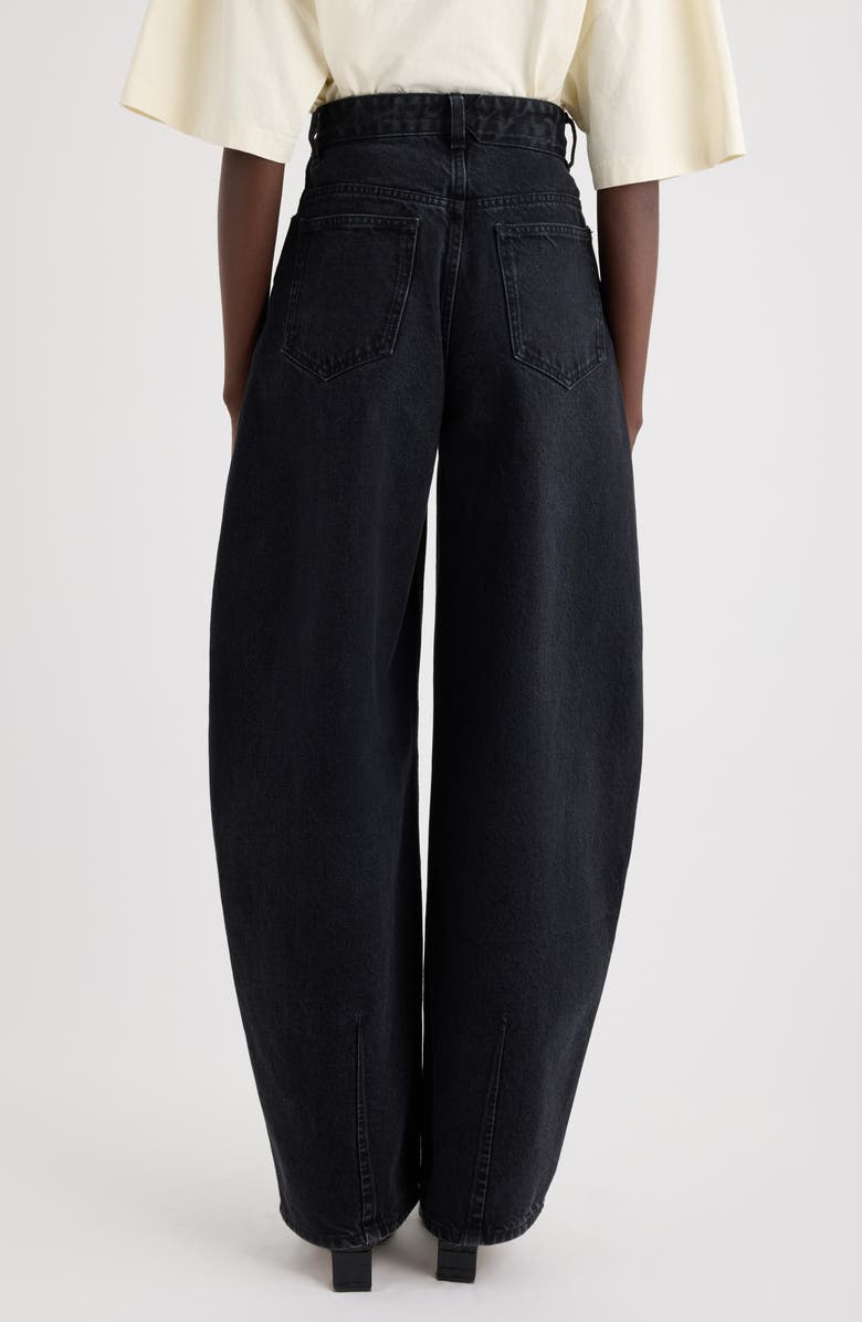 Jacquemus Le De-Nîmes Ovalo Barrel Leg Jeans, Alternate, color, Black