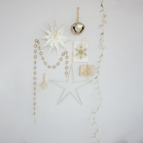 Glass Bead & Iron Star Garland with Faux Pearls