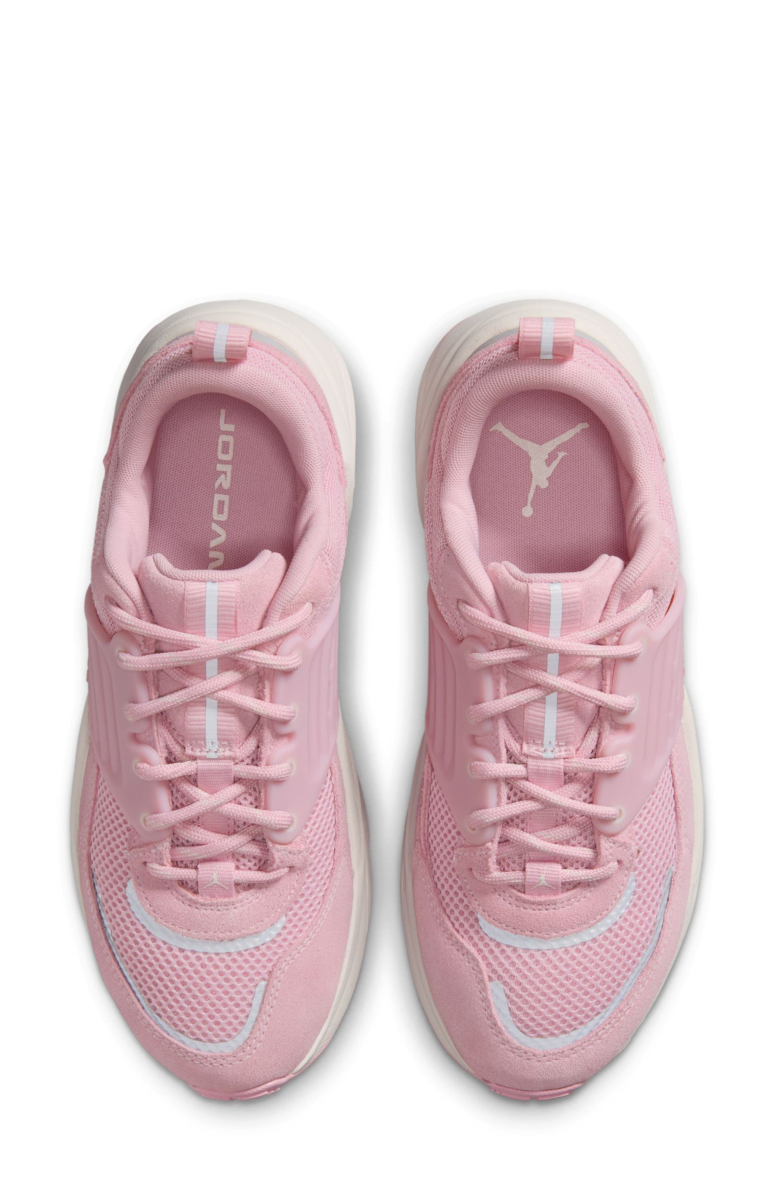 Jordan Trunner O/S Sneaker, Alternate, color, 607 Icdcmn/Phantm