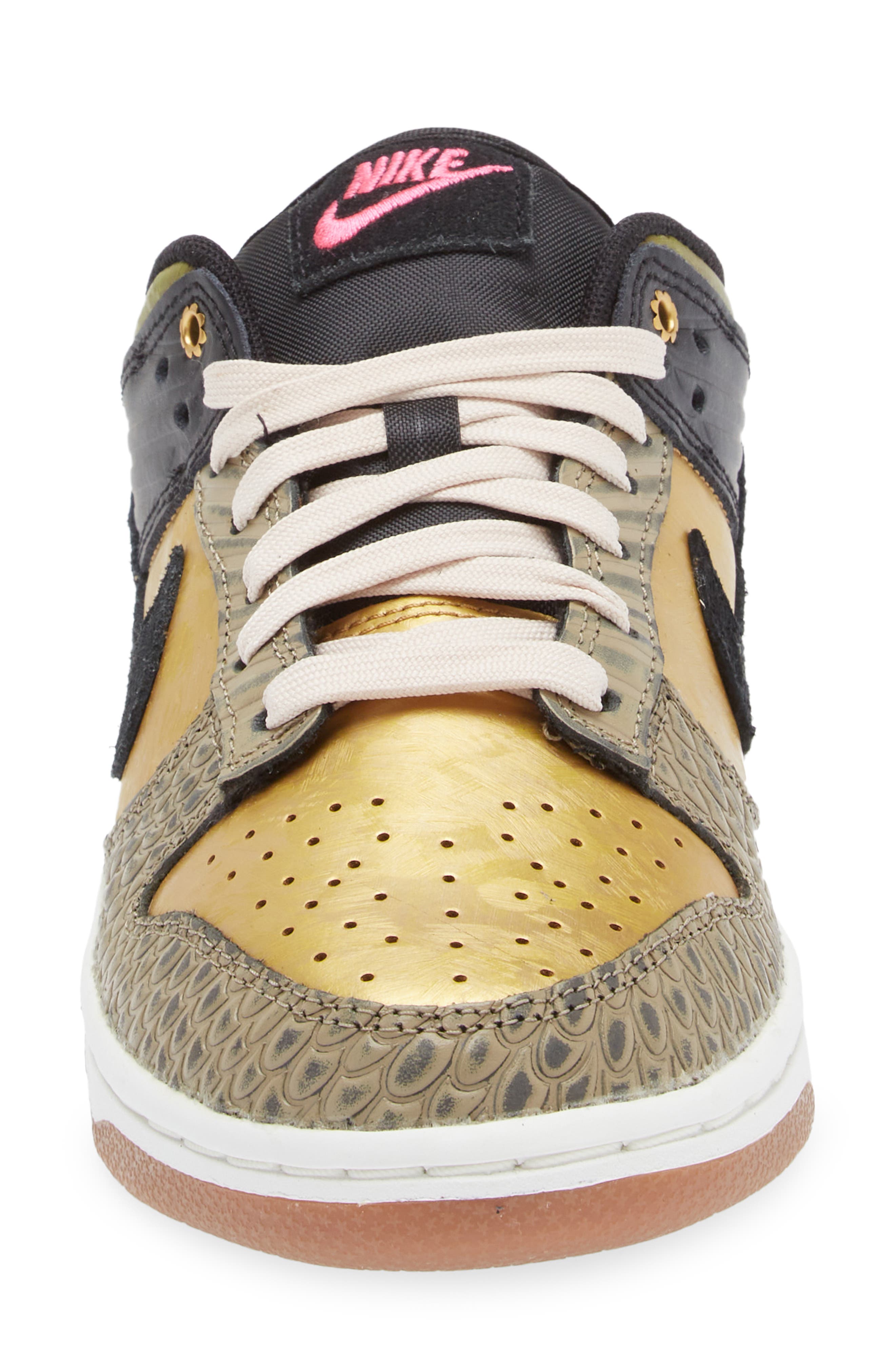 Nike Dunk Low Premium Basketball Sneaker, Alternate, color, 