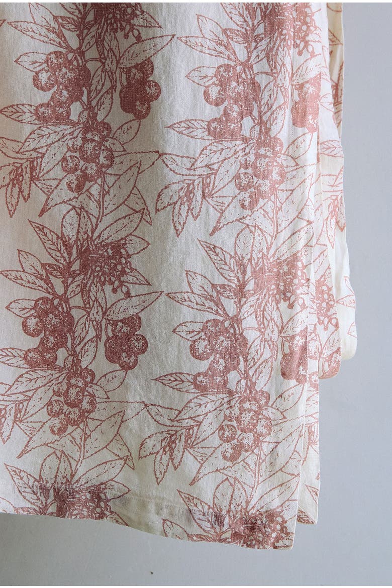 Red Berries Ivory Tablecloth, Alternate, color, Ivory