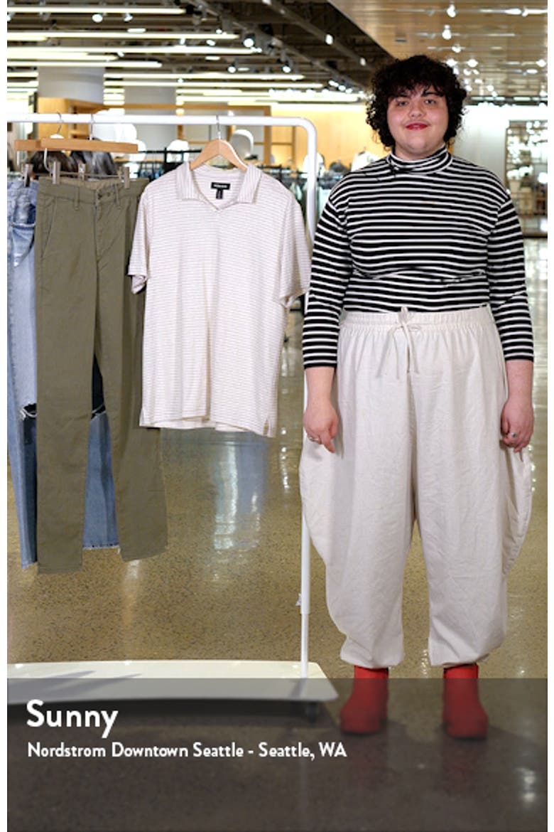 Johnny Collar Linen Polo video