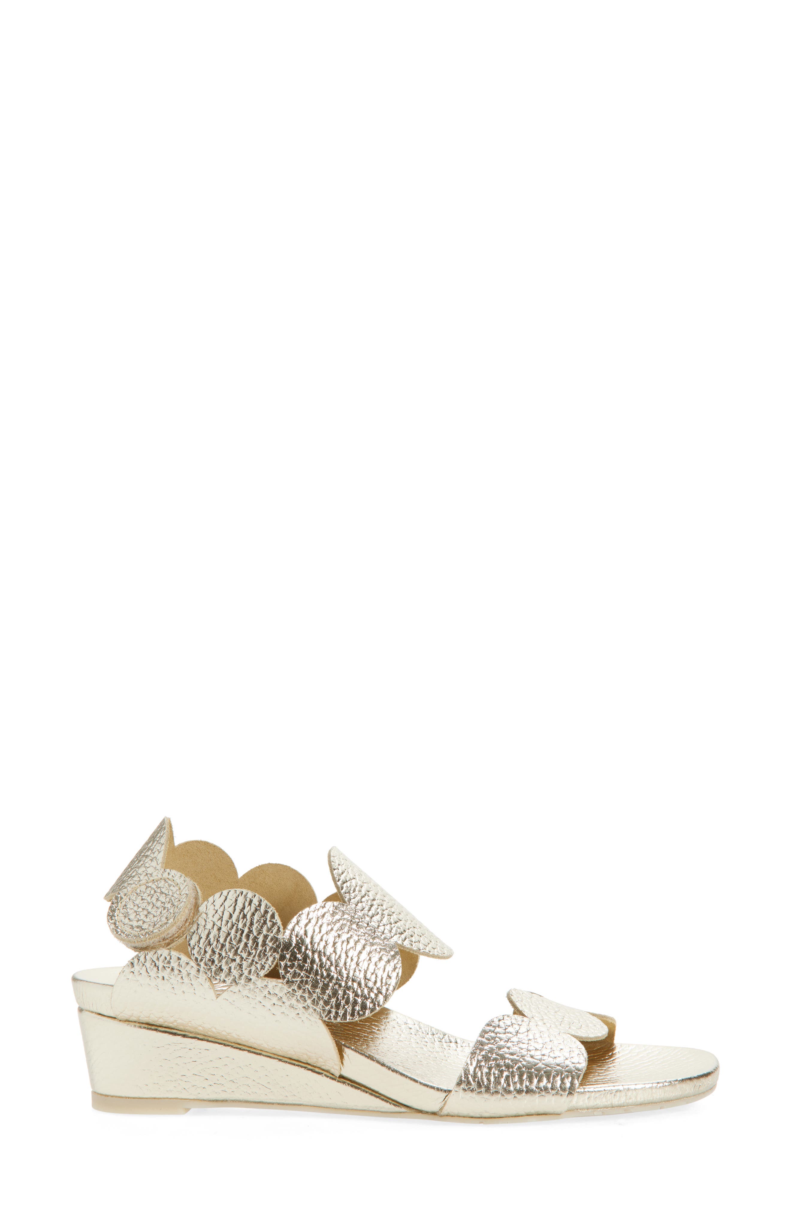 Pedro Garcia Wamile Wedge Sandal, Alternate, color, Platino Cervo