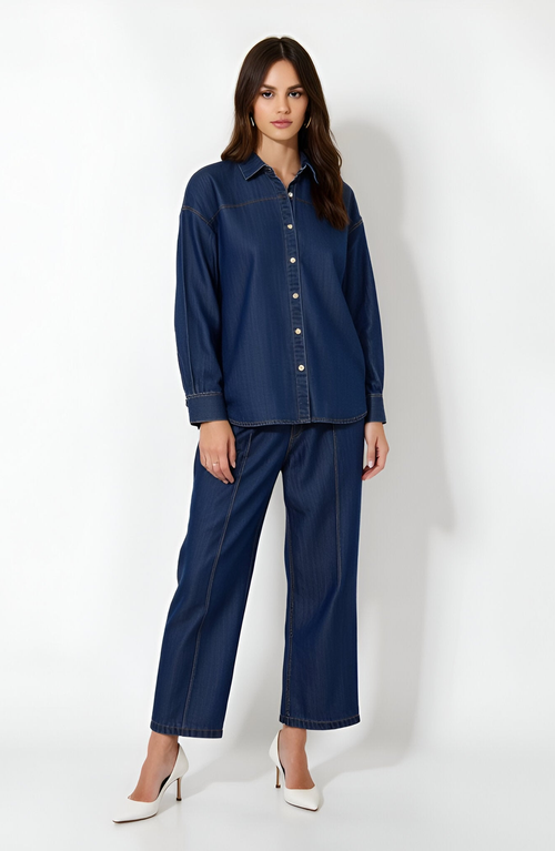 Modenaire Classic Button-up Denim Shirt With Contrast Stitching And Long Sleeves In Blue