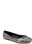 Reaction Kenneth Cole Elstree Bow Flat