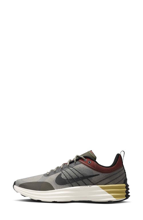 Nike Lunar Roam Sneakers In Light Army/black/red Sepia