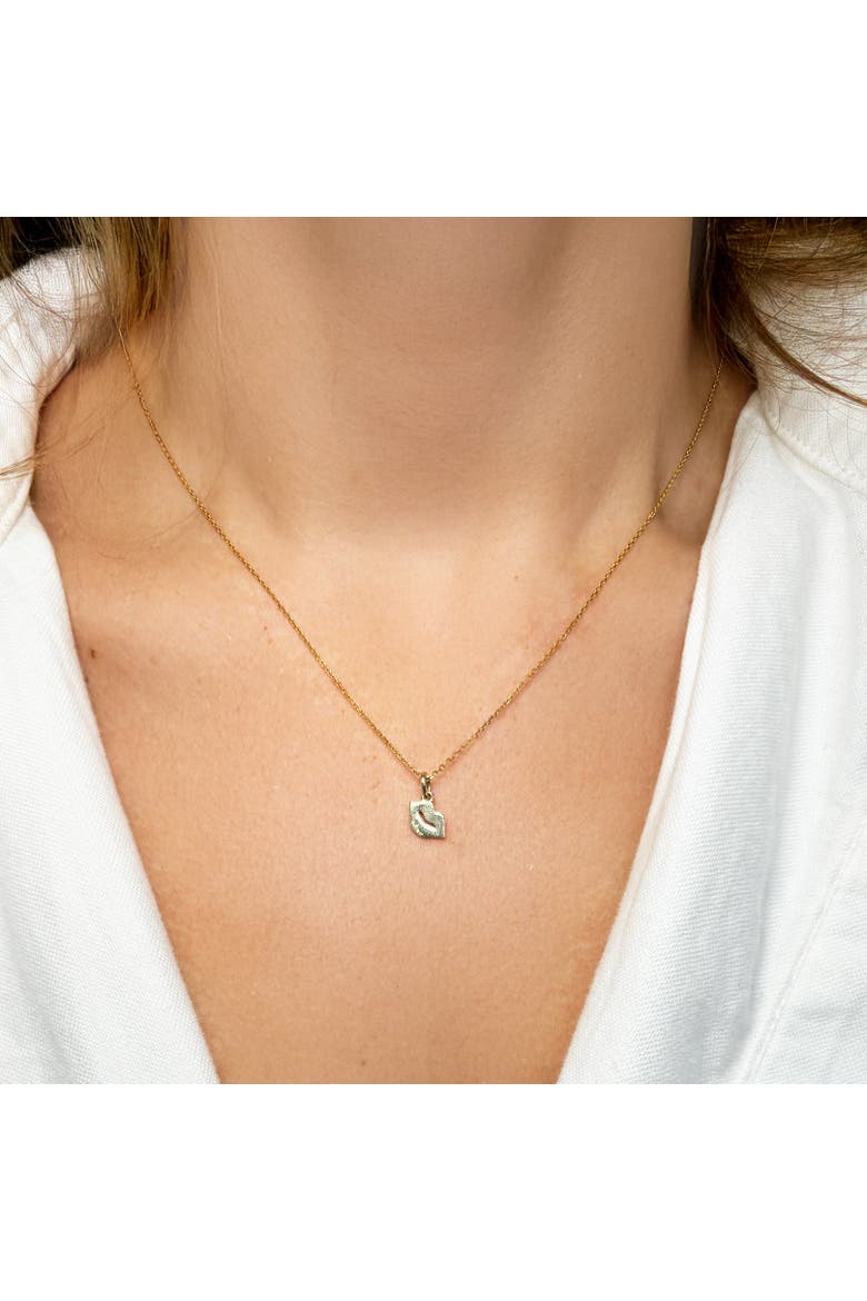 Mini Gold Lip Charm, Alternate, color, Yellow Gold