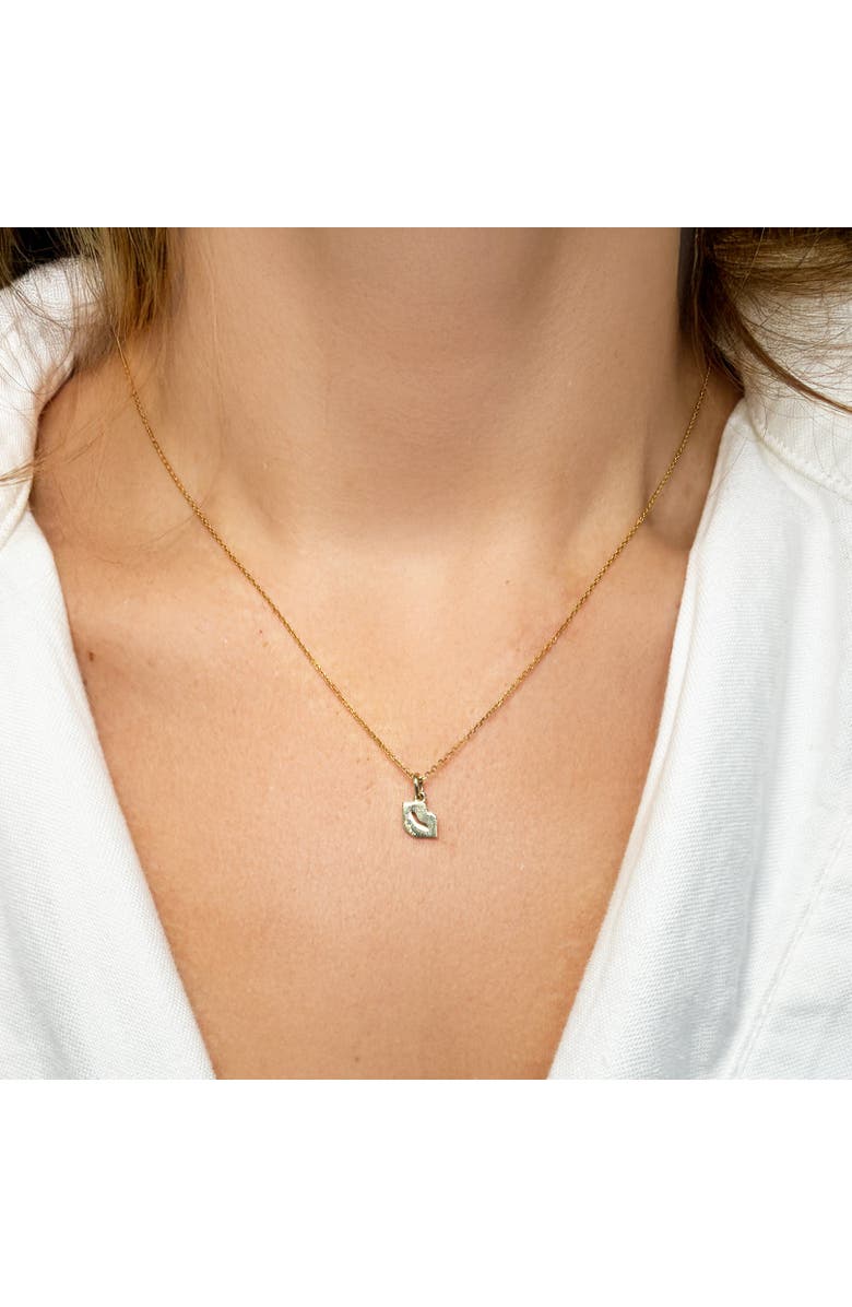 The Lovery Fine Jewelry Mini Gold Lip Charm, Alternate, color, Yellow Gold