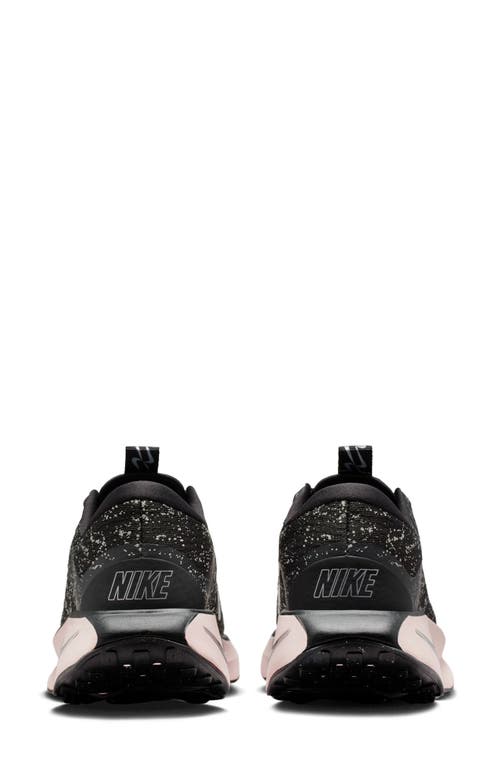 Nike Motiva Se Walking Sneaker In Black