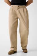 GUESS Pleated Baggy Jeans