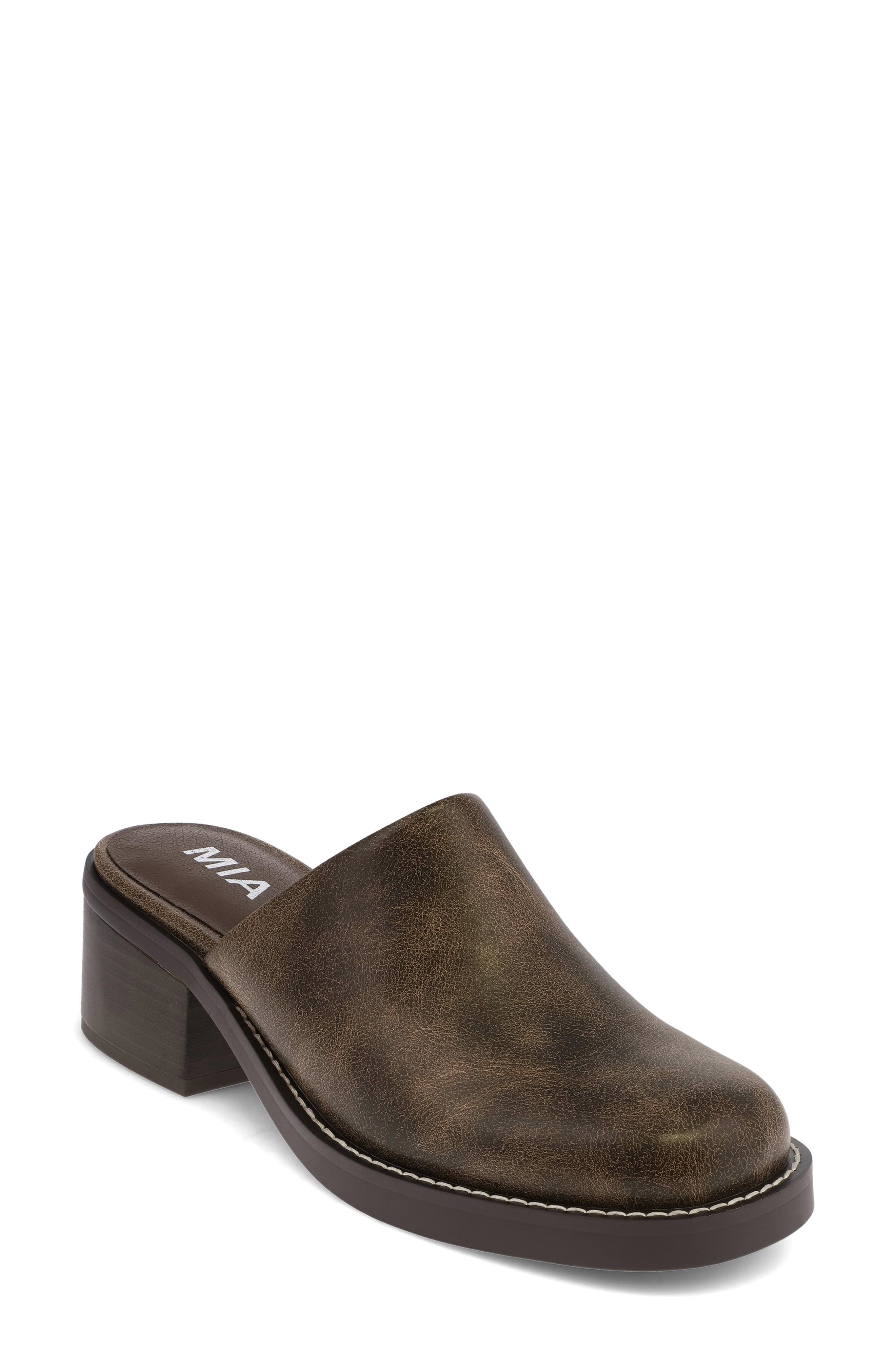 Amandine Clog