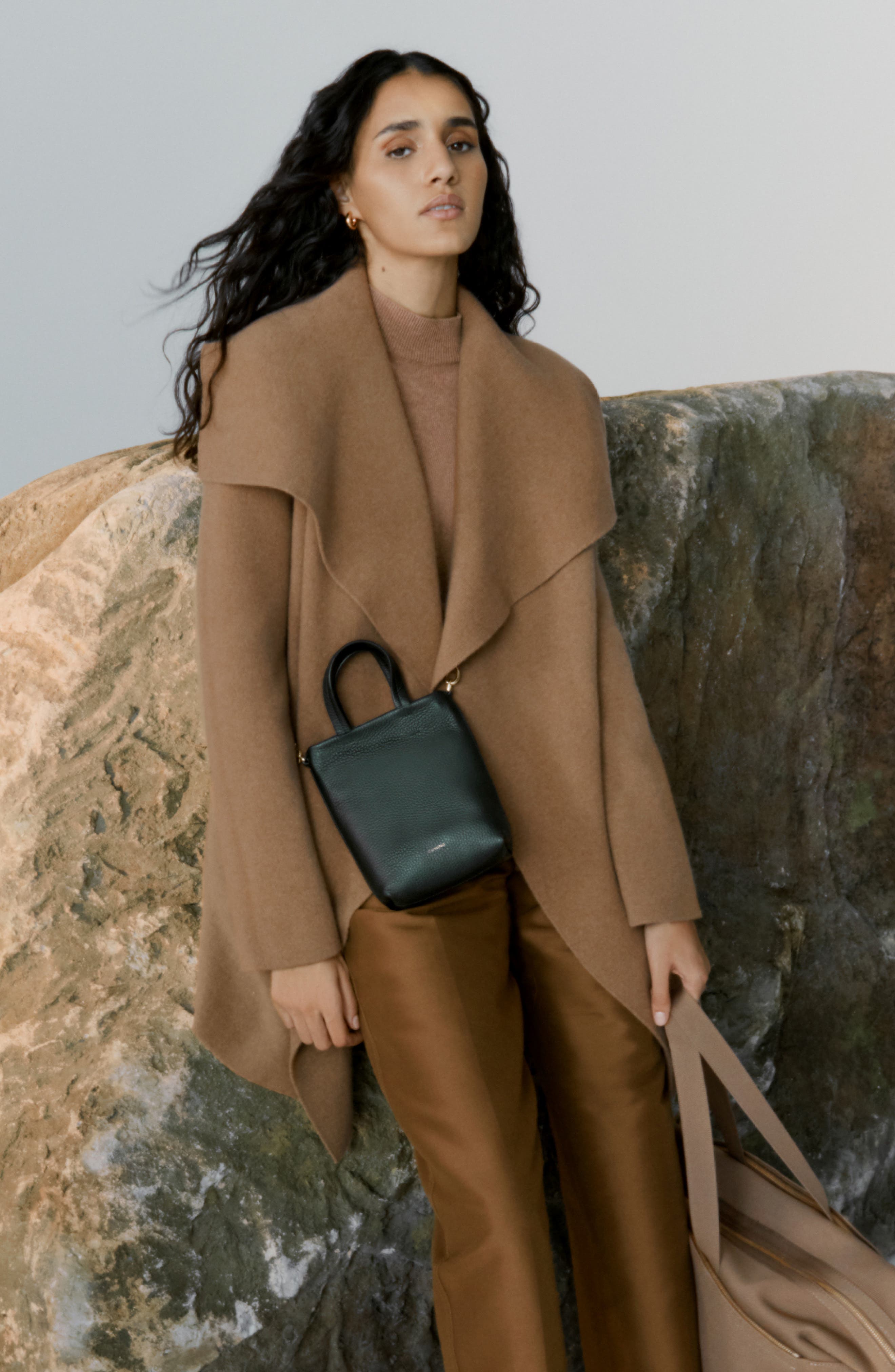 Cuyana Easy Leather Phone Tote, Alternate, color, 