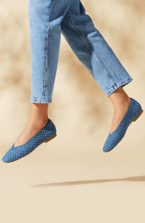 Vivaia Square-toe V-cut Flats