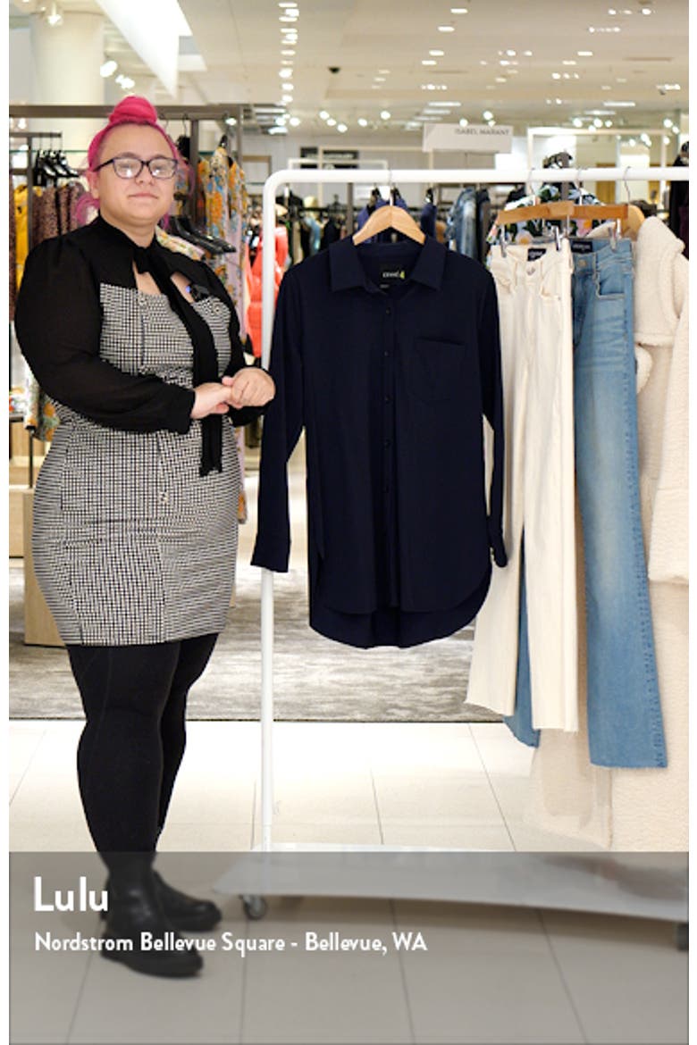 'Lyssentials Schiffer Shirt video