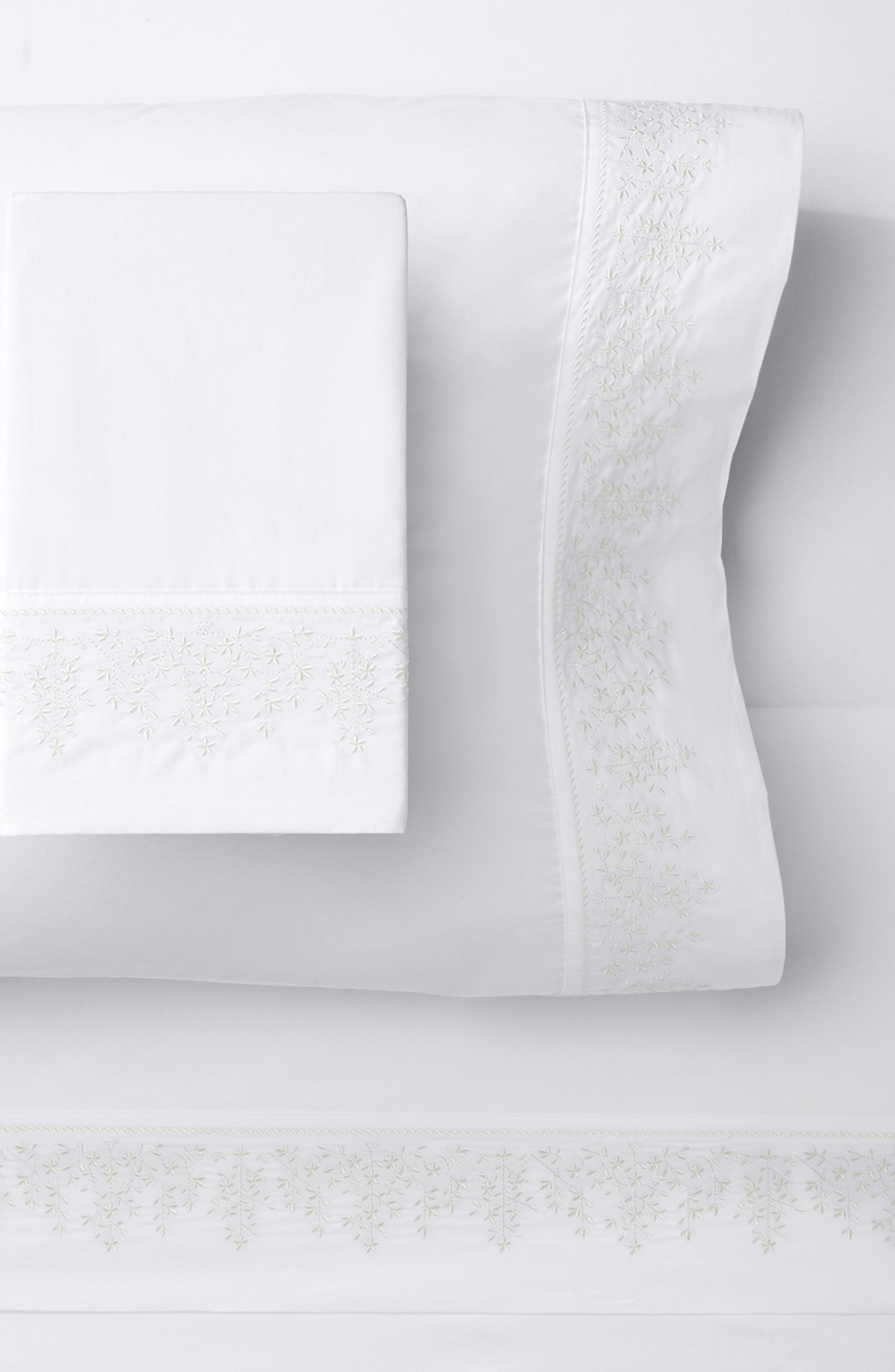MELANGE HOME Percale Cotton Baby's Breath Embroidery Sheet Set - Queen