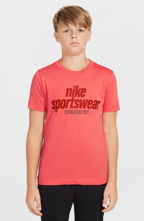 Kids' Sportswear Club Graphic T-Shirt (Little Kid & Big Kid)