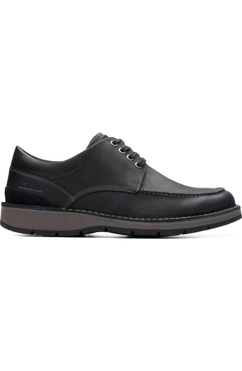 Clarks<sup>®</sup> Gravelle Low Moc Toe Derby, Alternate, color, Black Leather
