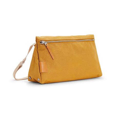 NIRU City Sling 2.5L Lightweight Crossbody Sling Bag for Travel & Everyday Carry