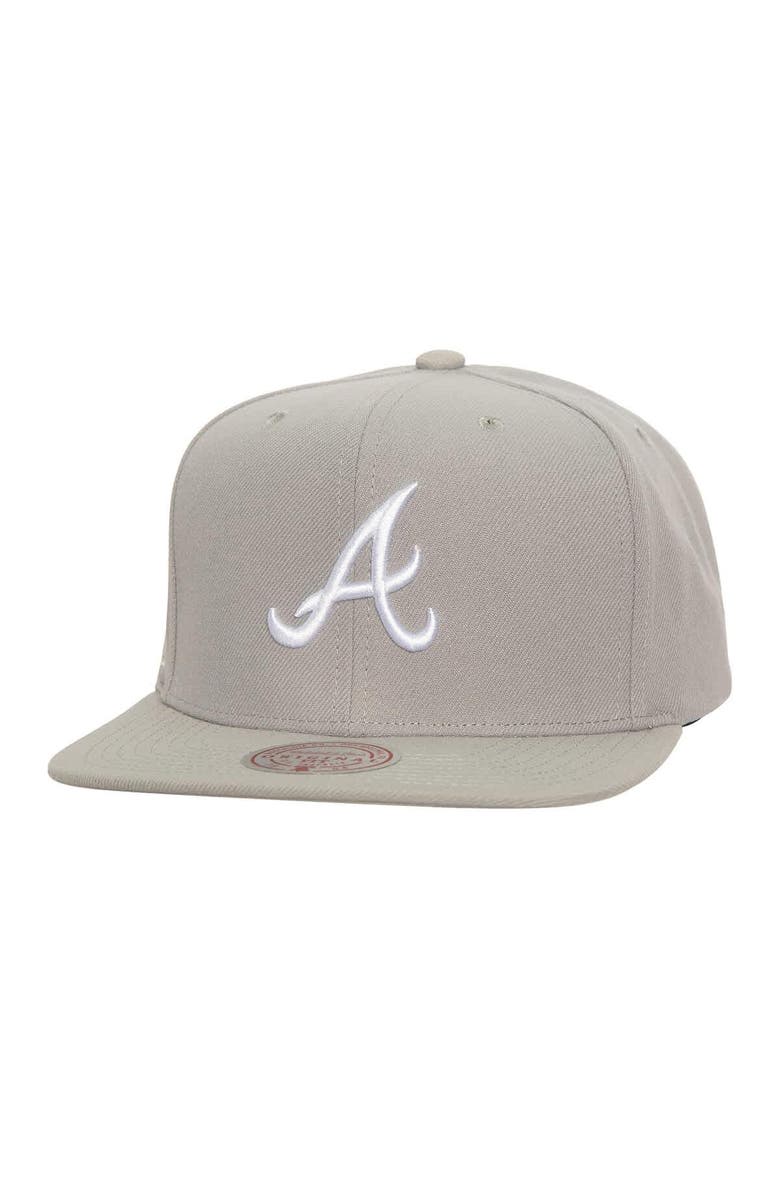 Mitchell & Ness Men's Mitchell & Ness Gray Atlanta Braves Snapback Hat, Main, color, 