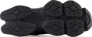 Gender Inclusive 9060 Sneaker