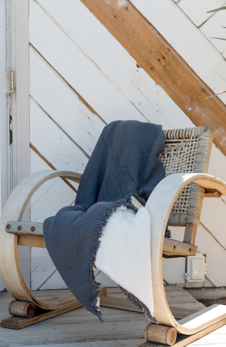 House No.23 Alaia High Pile Fleece Throw, Alternate, color, 