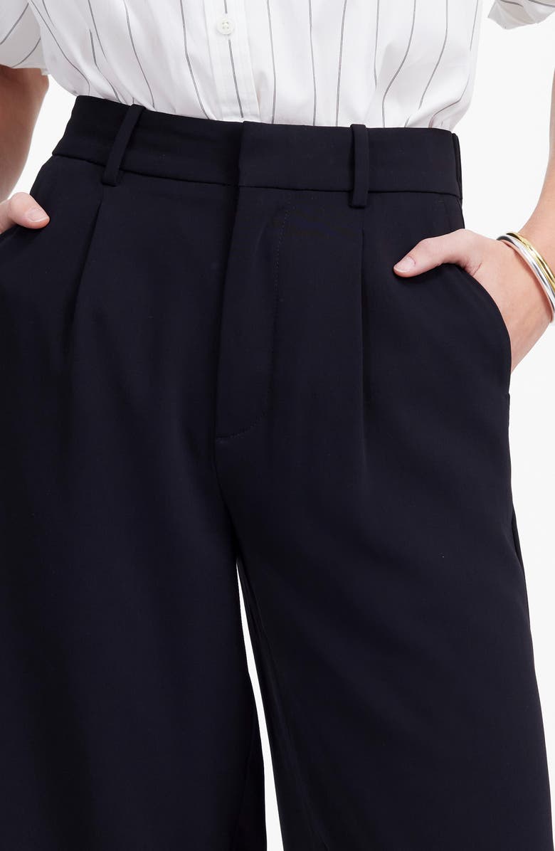 Madewell Slouchy Crepe Shorts, Alternate, color,