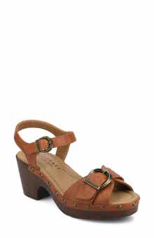 Journee Collection Sisilia Ankle Strap Platform Sandal
