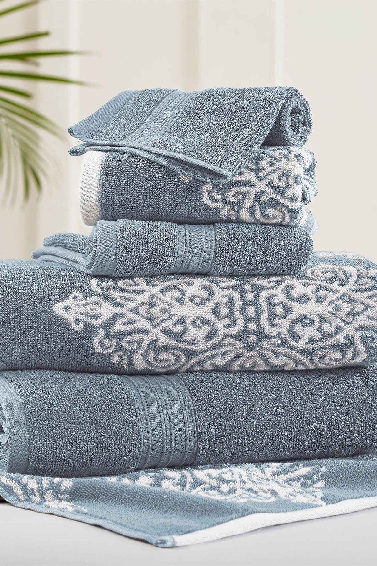 Modern Threads Gray Artesia Damask Reversible Yarn-Dyed Jacquard 6-Piece Towel Set