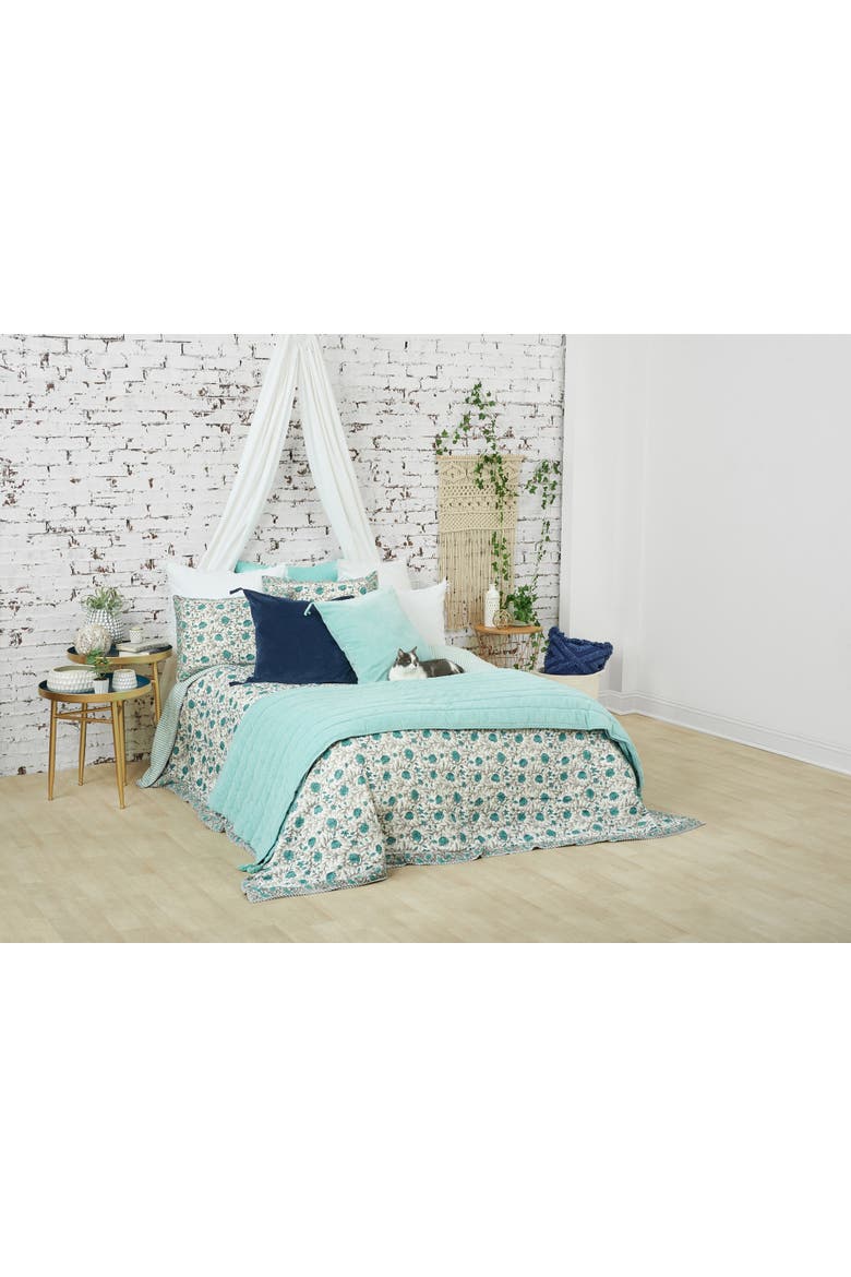 Victory Surf Quilt, Alternate, color, Blue