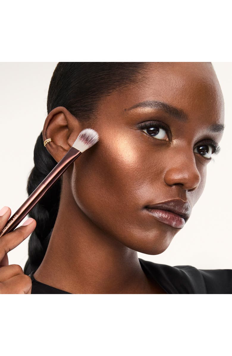 HOURGLASS No. 16 Highlighter Brush, Alternate, color, 