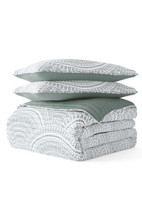 3-Piece Reversible Scallop Print Quilt Set