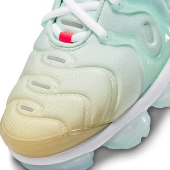 Air VaporMax Plus Sneaker