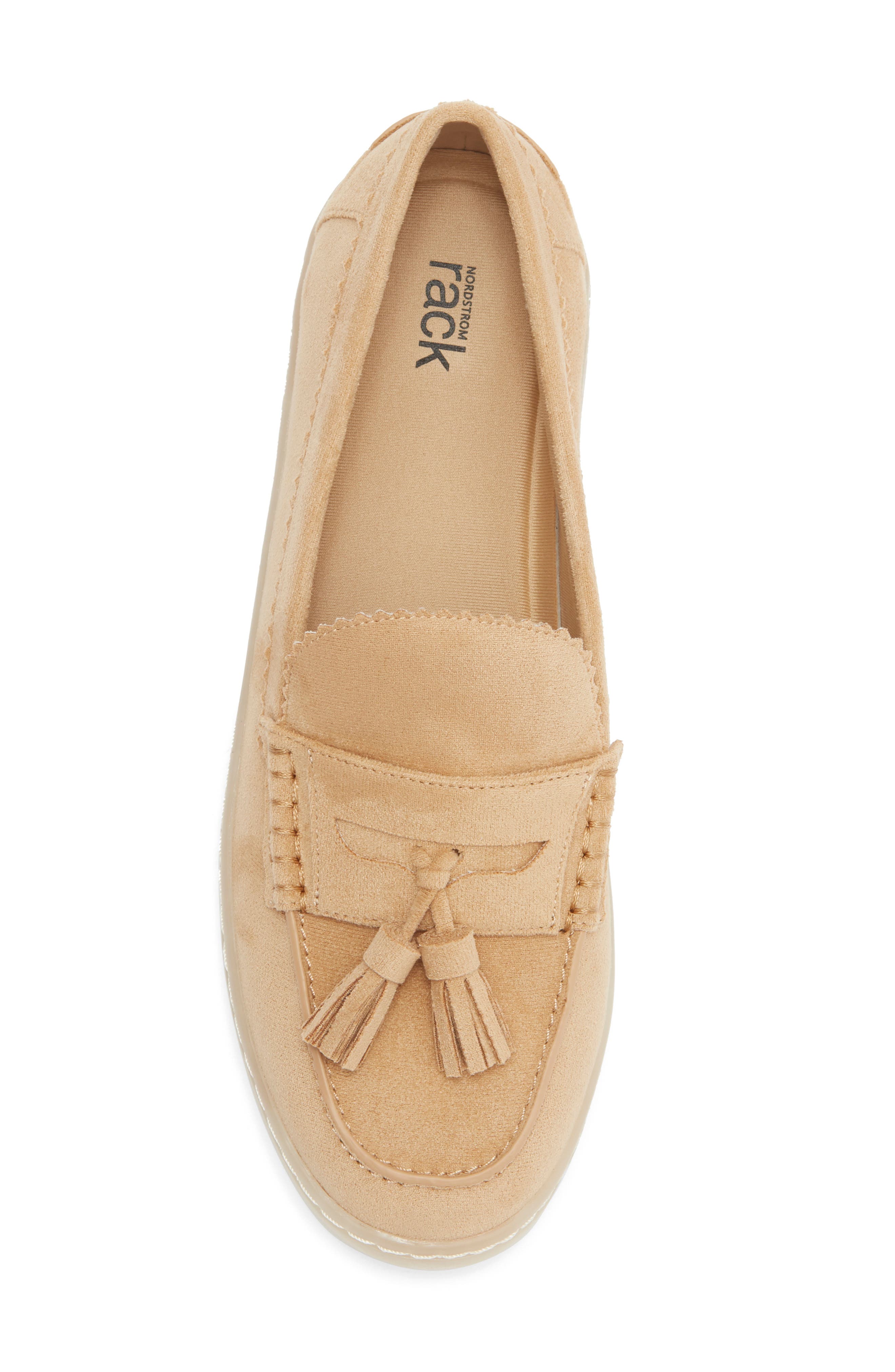 NORDSTROM RACK Jazzy Tassel Loafer, Alternate, color, Tan Latte