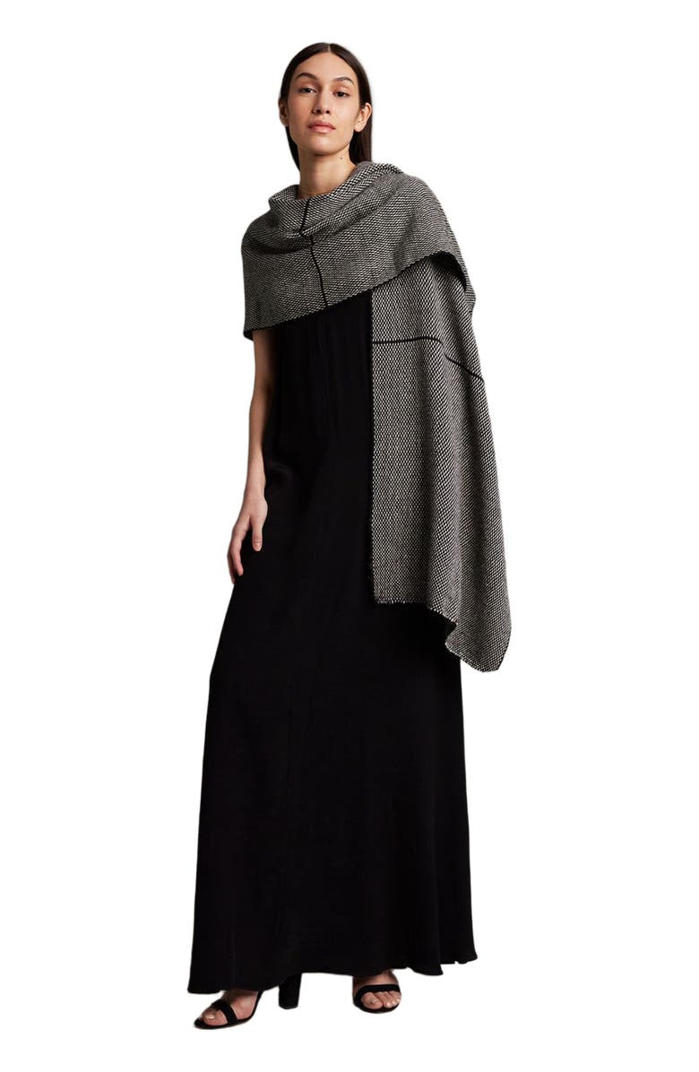 Voz Lineas Shawl in Baby Alpaca, Alternate, color, Black/Ivory