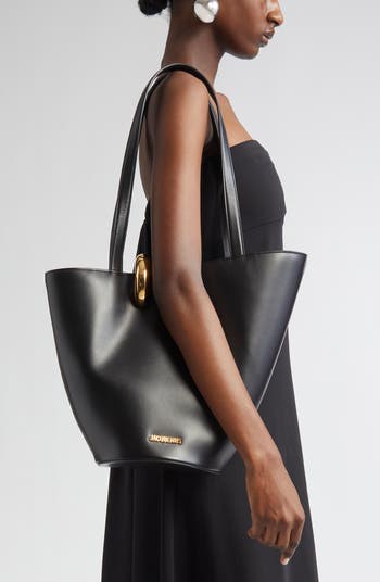 Jacquemus The Medium Bambola Asymmetric Leather Bucket Bag