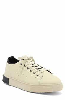 STRAUSS AND RAMM The Lace Up Sneaker