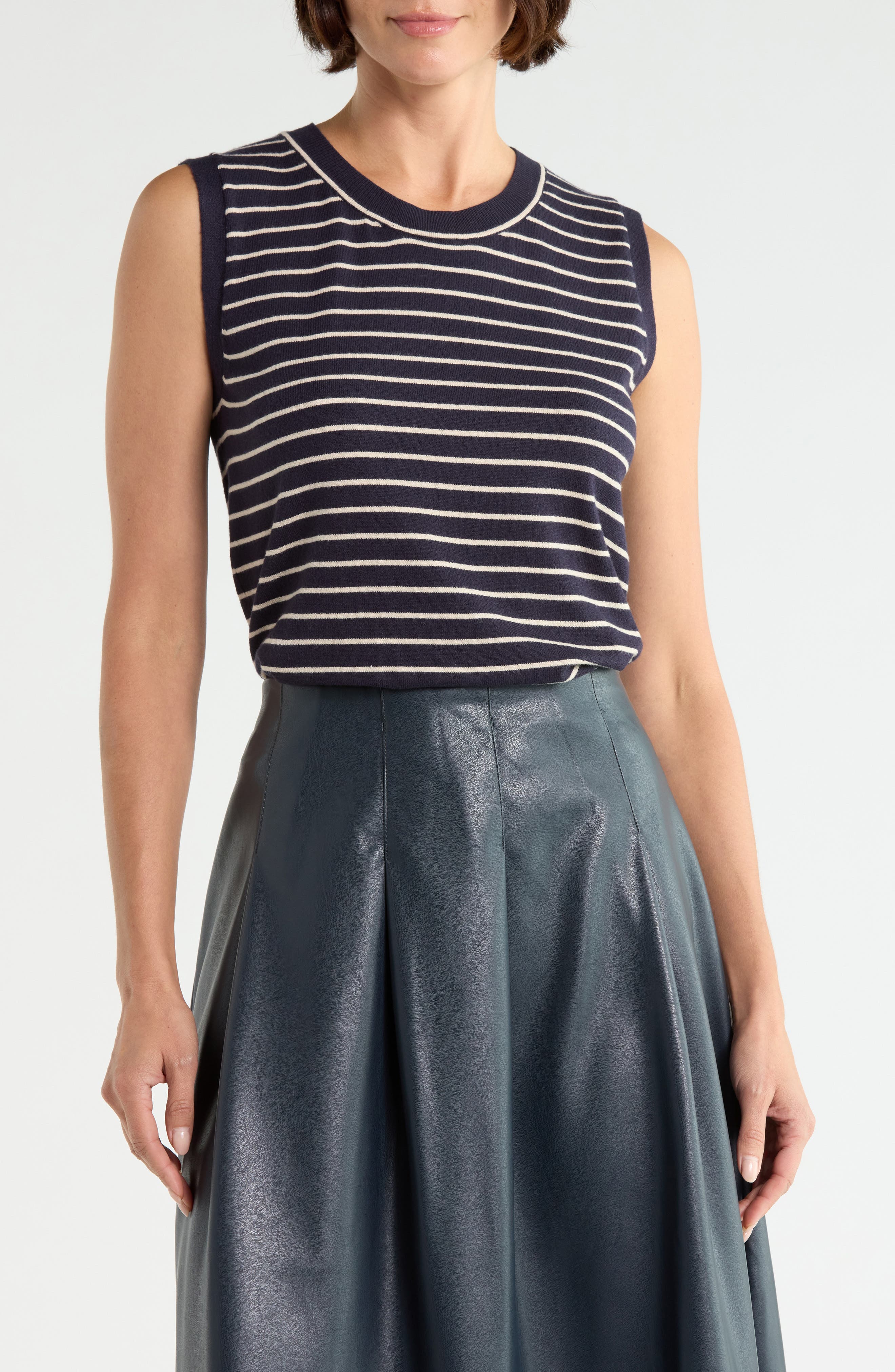 selected NAVY / BONE STRIPE