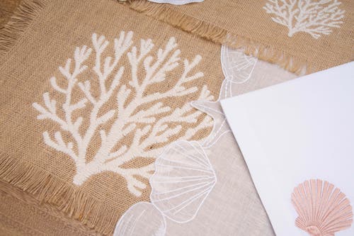 C & F Home C&f Home Nature Coral Embroidered Machine Washable Napkins Set Of 6 In White