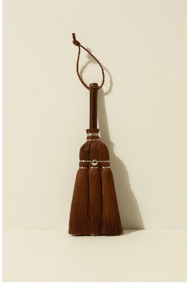 x Takada Whisk Broom & Dustpan Set, Alternate, color, BROWN