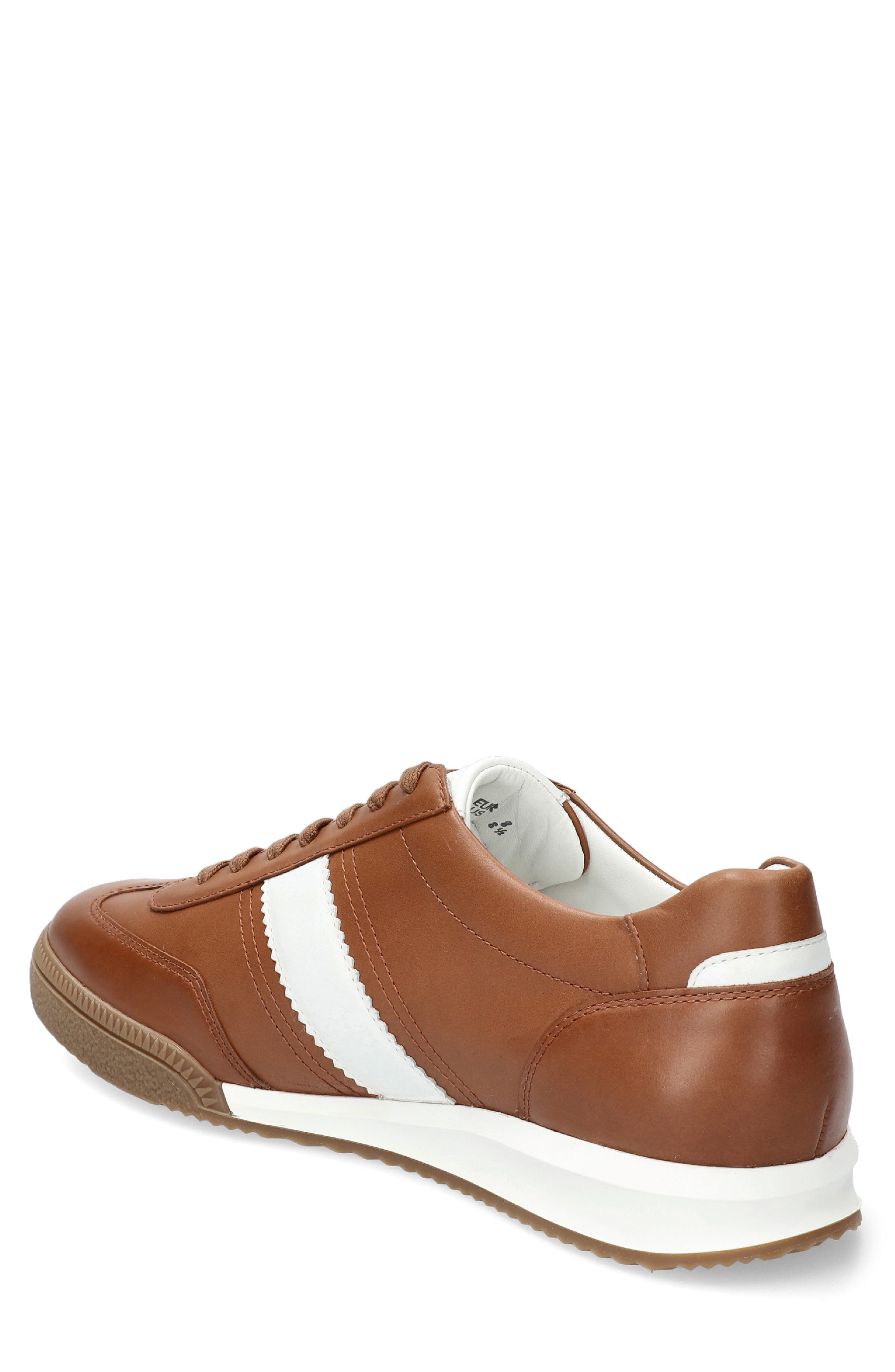 Elyo Sneaker - image 4