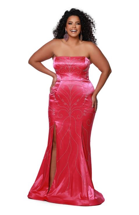 Slim Fitted Strapless Plus Size Evening Gown