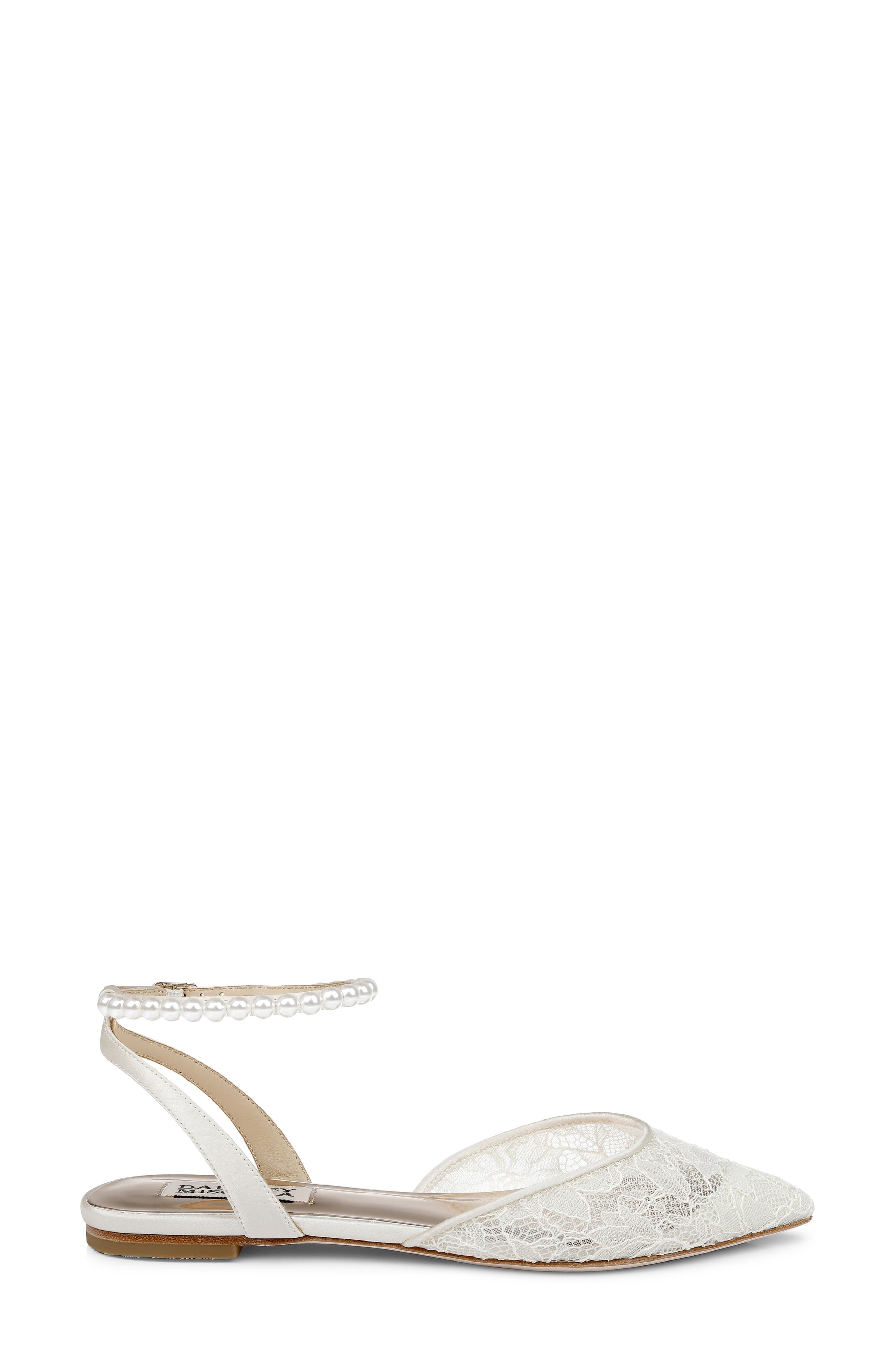 Badgley Mischka Collection Fawn Pointed Toe Lace Flat (Women ...
