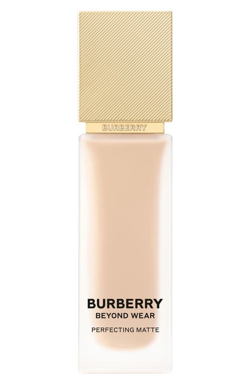 Burberry Beyond Wear Perfecting Matte Foundation In 20 Fair Cool