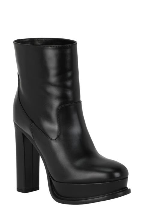 Leather Ankle Bootie (Women)
