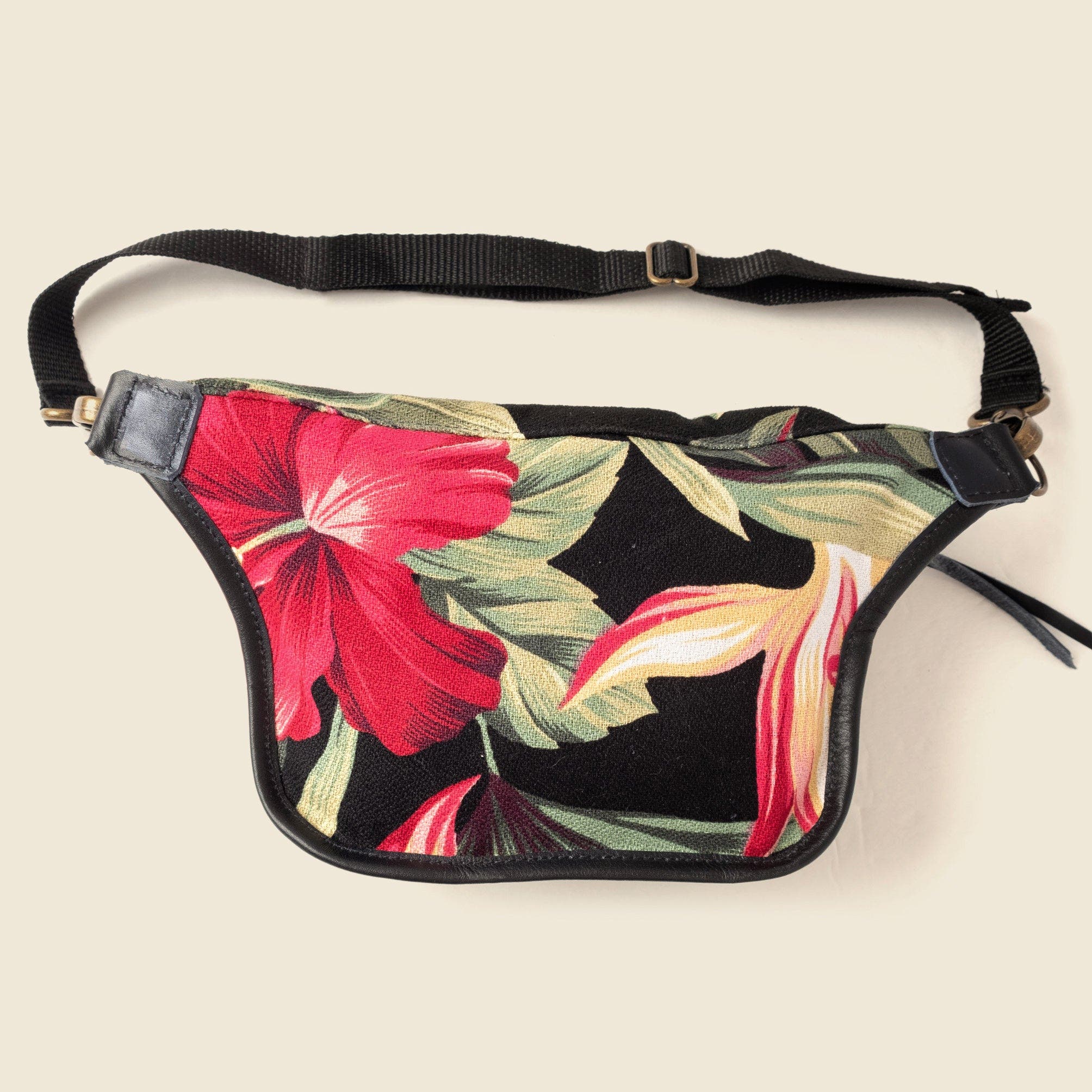 Casupo The Perfect Fanny Pack, Alternate, color, Black Floral