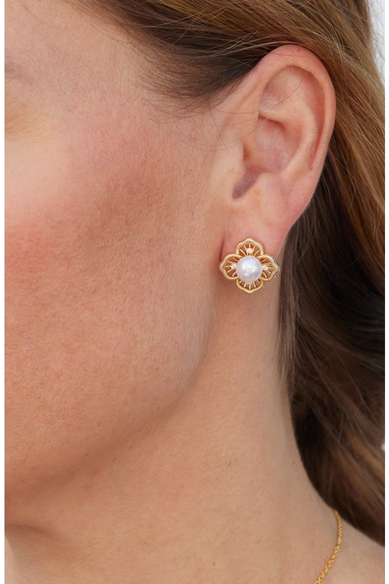 Clover Shell Pearl Stud Earrings, Alternate, color, YELLOW